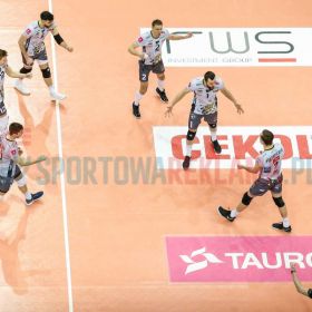 Naklejki_na_boisko_11