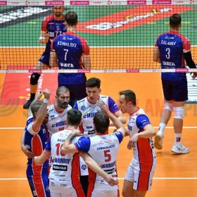 Naklejki_na_boisko_12