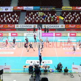 Zabudowy_lawek_rezerwowych_4